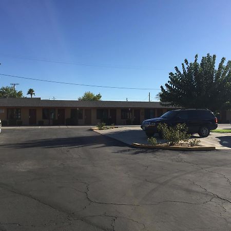Black Horse Motel แอปเปิลแวลลีย์ ภายนอก รูปภาพ